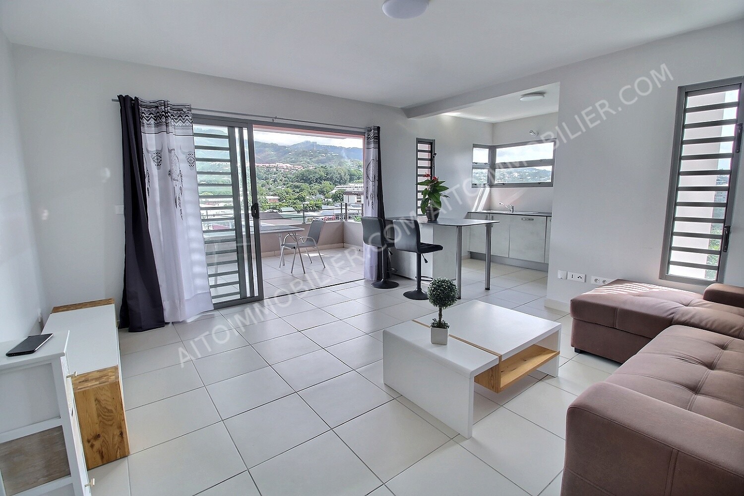 PAPEETE - APPARTEMENT F3 A LOUER 1